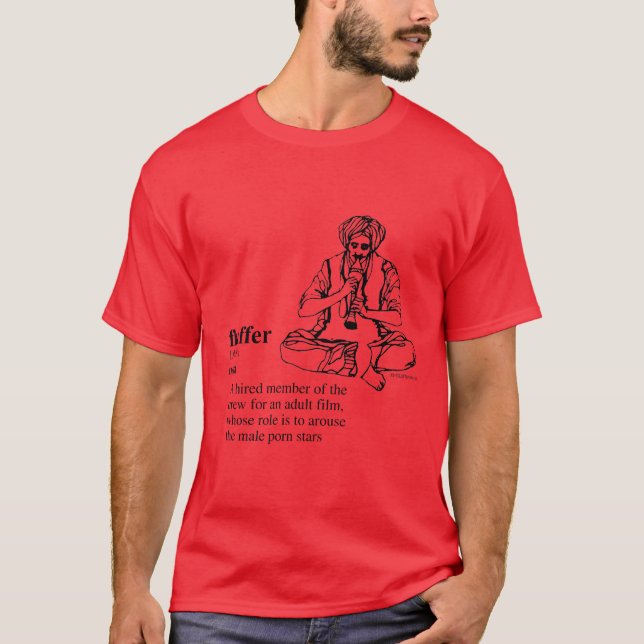 FLUFFRARE T SHIRT (Framsida)