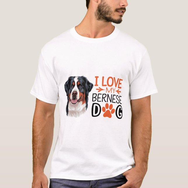 Fluffy Bernese Mountain Hund T Shirt (Framsida)