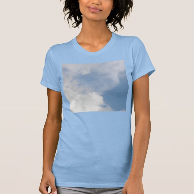 Fluffy Clouds Dam T Shirt (Framsida)
