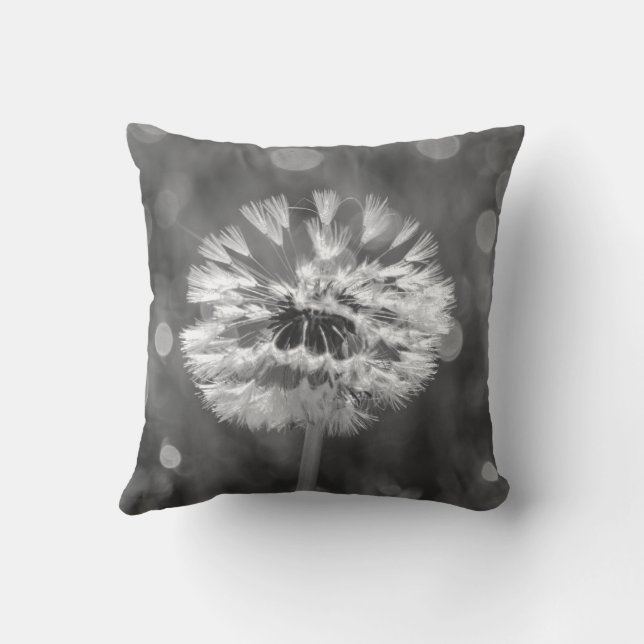 Fluffy Dandelion Black and White Flower Cotton Kudde (Baksida)