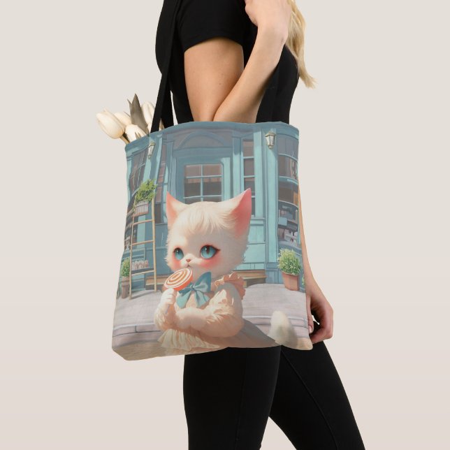 Fluffy Kitten med Lollipop på bakverk Tygkasse (Närbild)