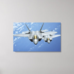 Fluga för två rovfåglar F-22 över Stilla havet Canvastryck