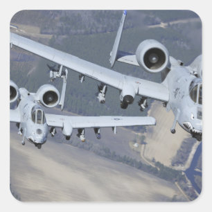 Flugan för flygplan för Thunderbolt II för två Fyrkantigt Klistermärke