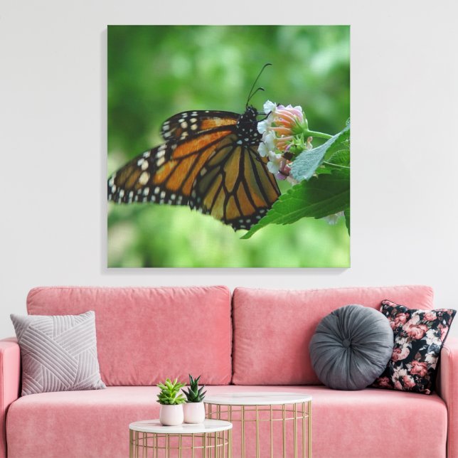 Fluttering Monarch Butterfly Canvas (Insitu (Vardagsrum))