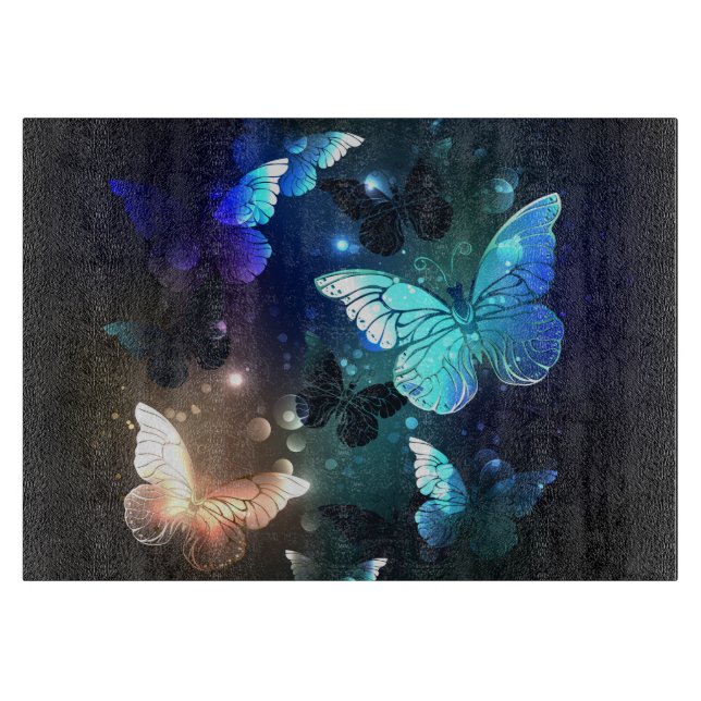Fluttering Night Butterfly (Framsidan)