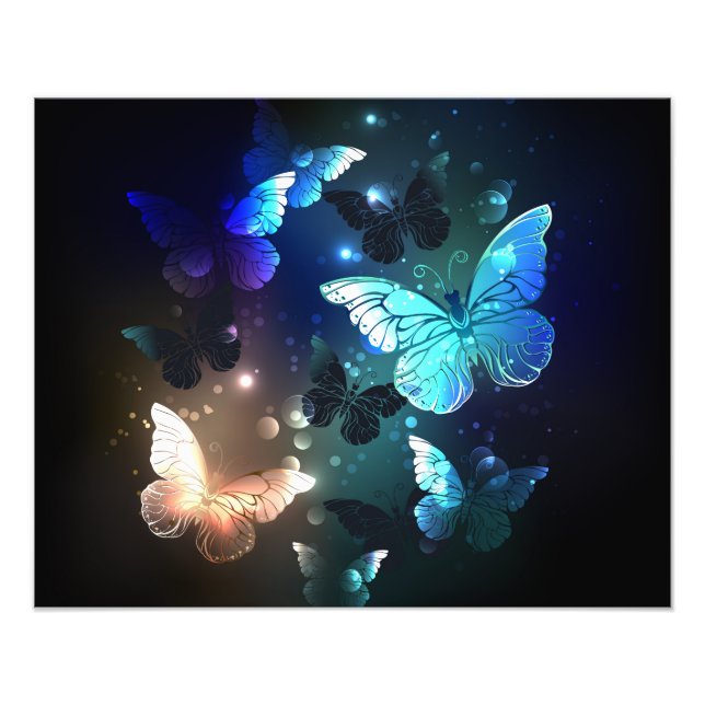 Fluttering Night Butterfly Fototryck (Framsidan)