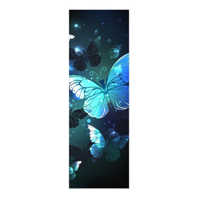 Fluttering Night Butterfly Fototryck (Framsidan)