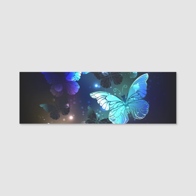 Fluttering Night Butterfly Namnbricka (Framsida)