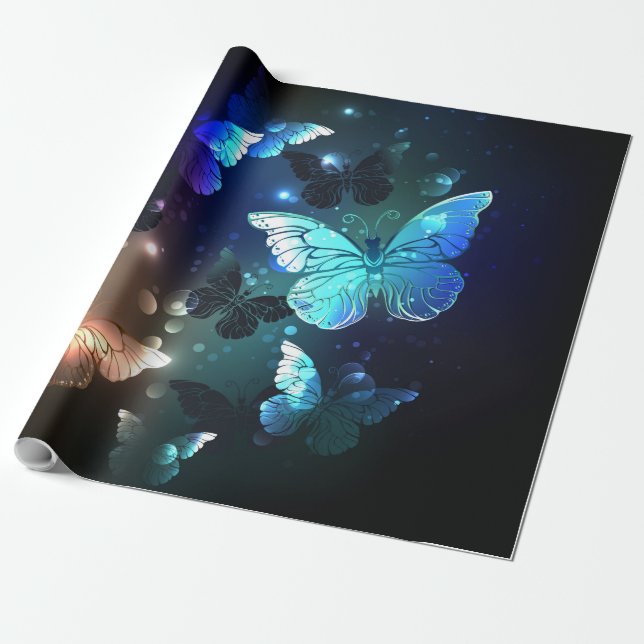 Fluttering Night Butterfly Presentpapper (Utrullad)