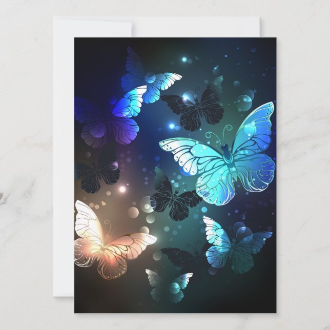 Fluttering Night Butterfly Spara Datumet (Framsida)