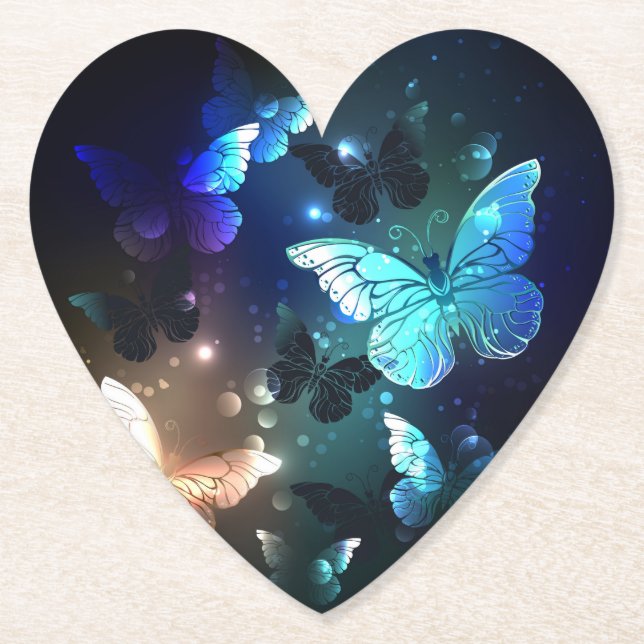 Fluttering Night Butterfly Underlägg Papper (Framsida)