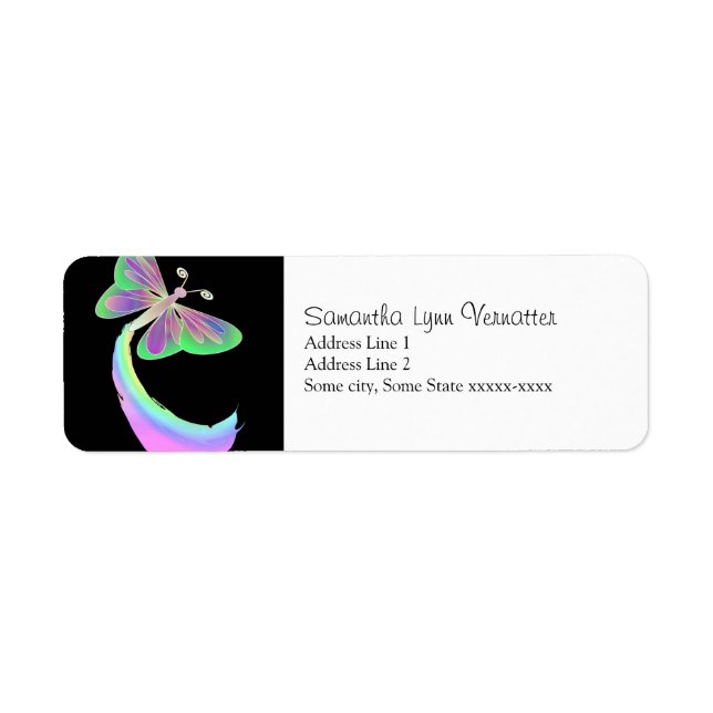 Fluttrande fjäril på svart av: Mendi Returadress Etikett (Framsidan)