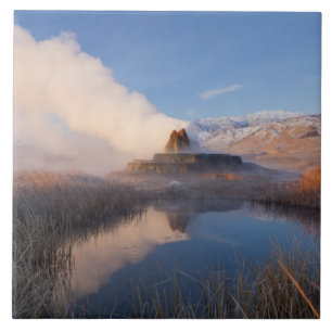 Fly Geyser med snötäckta Granite Range Kakelplatta