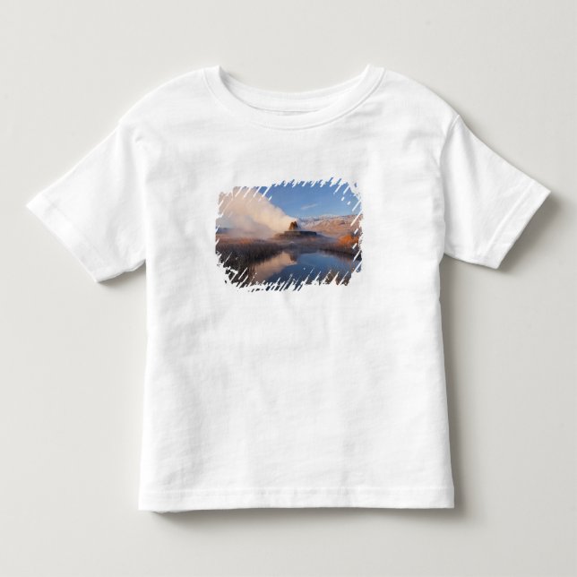 Fly Geyser med snötäckta Granite Range Tee Shirt (Framsida)