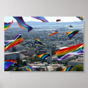 "Flyga prideflaggor över Berkeley ", Poster