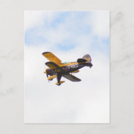 Flygande biplan under flygning vykort