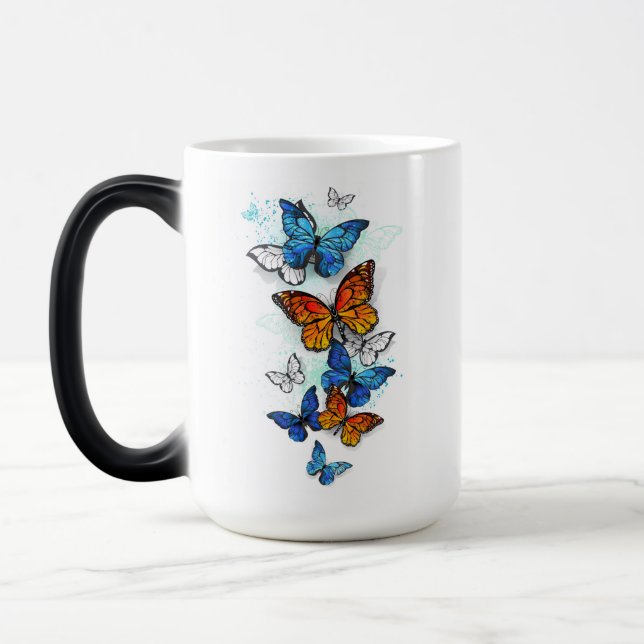 Flygande Butterflies Morpho och Monarch Magisk Mugg (Vänster)