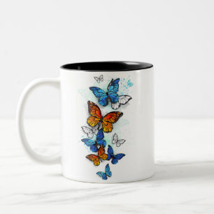 Flygande Butterflies Morpho och Monarch Två-Tonad Mugg