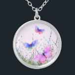 Flygande Butterflies Necklace Silverpläterat Halsband<br><div class="desc">Nekklace med Vår Joy Colorful Butterflies som flyger i Nature Watercolor Painting Butterfly och Flowers Necklaces - Select/Add Your Favorite Text / Färg - make Your Unique Necklaces Gift - Ändra storlek och flytta eller ta bort och lägg till inslag med anpassning verktyg! - Teckning och MJÖLKS utformning. Du kan...</div>