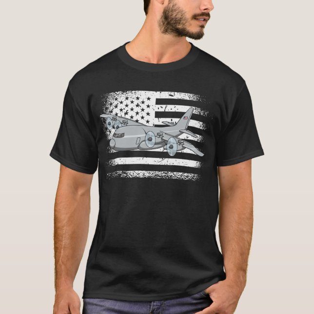 Flygande C-130 Amerikanska Flagga Militär C130 Her T Shirt (Framsida)
