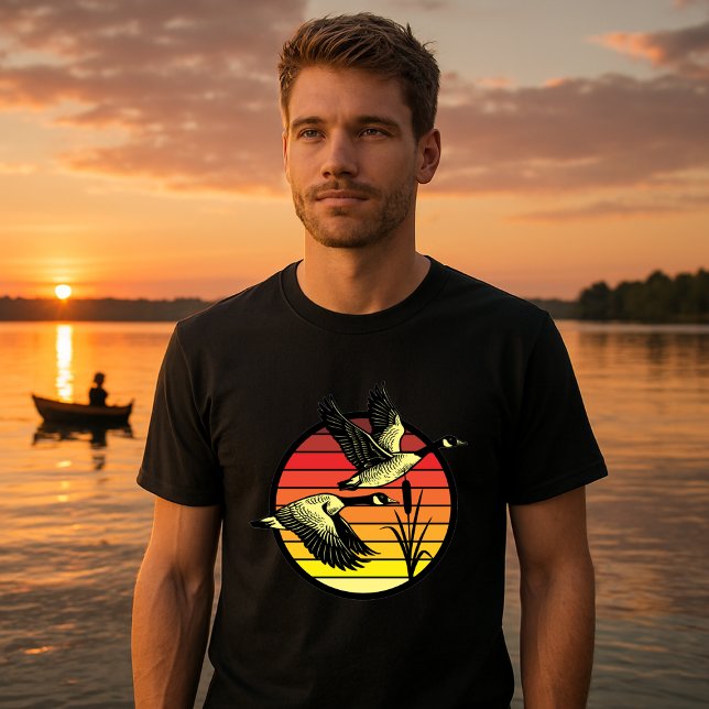 Flygande gäss och Retro Sunset T Shirt (Skapare uppladdad)