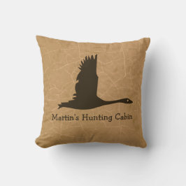 Flygande Goose Hunting Cabin Dekorativ kudde