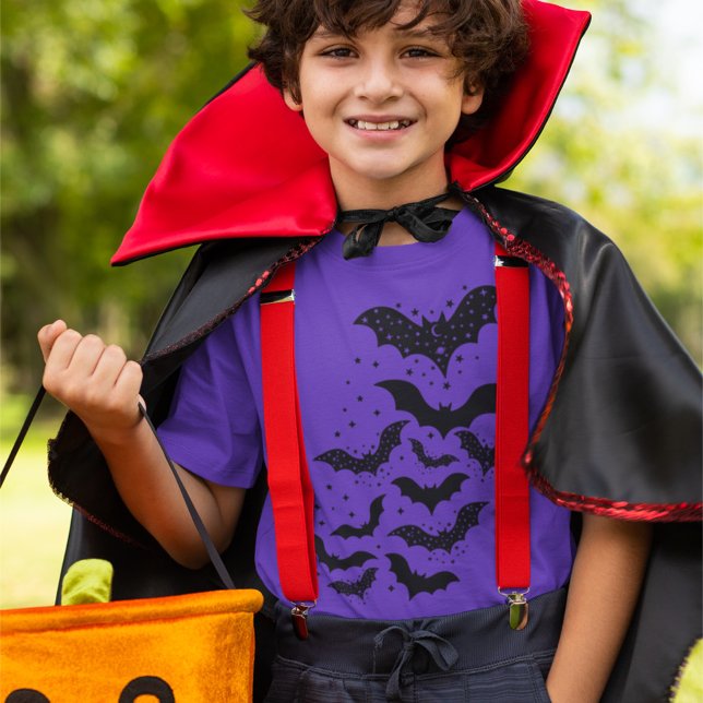 Flygande Halloween Galaxfladdermöss och Stjärnor T Shirt (Skapare uppladdad)