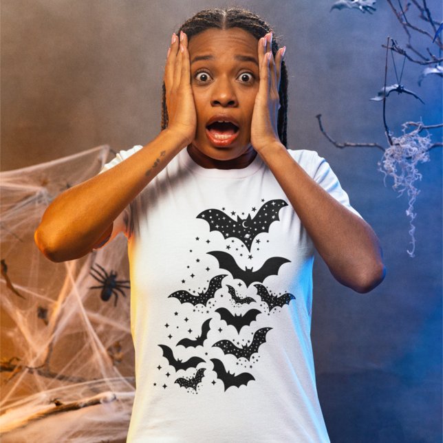 Flygande Halloween Galaxy Fladdermus och Stars T Shirt (Skapare uppladdad)