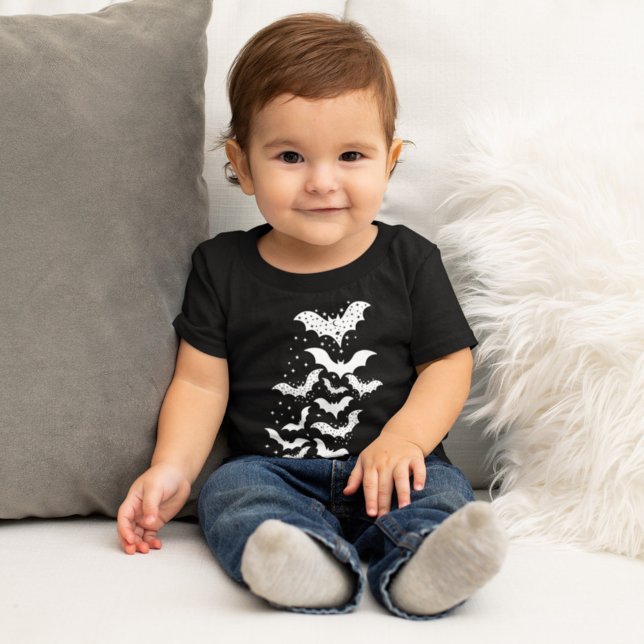 Flygande Halloween Galaxy White Fladdermus och Sta T Shirt (Skapare uppladdad)