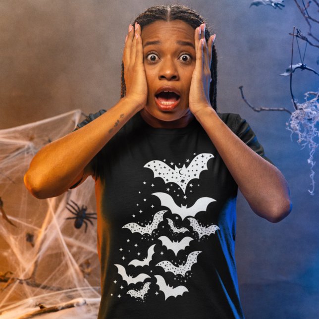 Flygande Halloween Galaxy White Fladdermus och Sta T Shirt (Skapare uppladdad)
