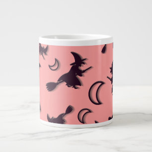 Flygande häxa mellan halva måne vid Halloween-natt Jumbo Mugg