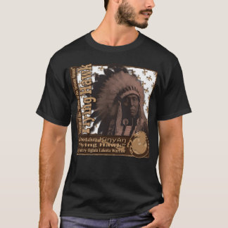 Flygande hök legendarisk Oglala Lakotakrigare T Shirt