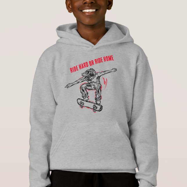 Flygande Skater som utför Skateboardingflygning mi T Shirt (Framsida)