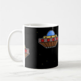 Flygande ufo i blanksteg svart kaffemugg