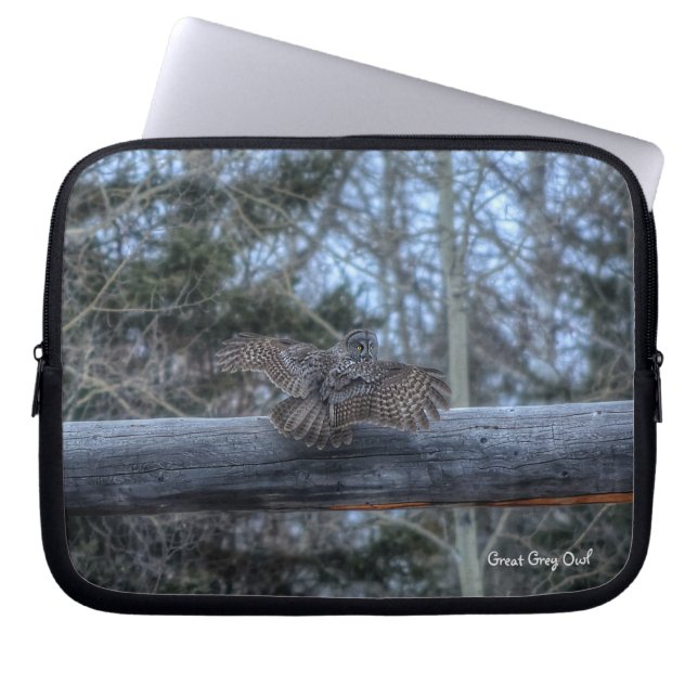 Flygande Underbart Grått Uggla Raptor Winter Wildl Laptop Sleeve (Framsidan)