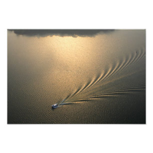flygbild av båt i Lake Gatun Panama Fototryck
