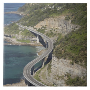 Flygbild över Sea Cliff Bridge nära Wollongong, Kakelplatta