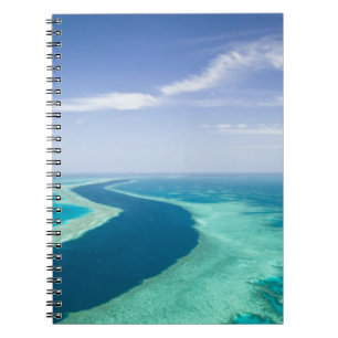 Flygbild över The Great Barrier Reef vid Anteckningsbok Med Spiral