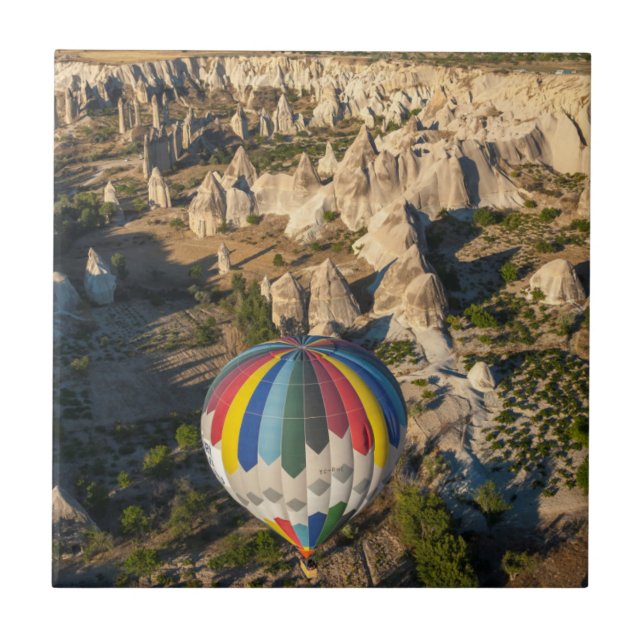 Flygbild på varmluftsballonger, Cappadocia Kakelplatta (Framsidan)