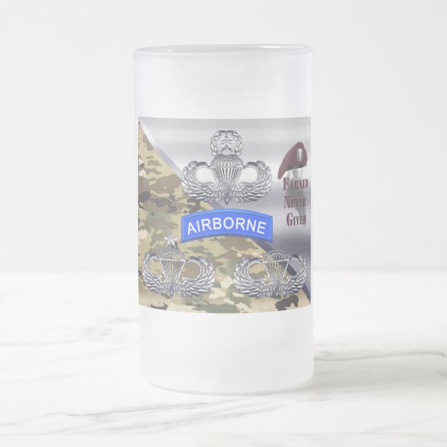 Flygburen Vingar - Intjänad aldrig given Frostat Ölglas (Center)