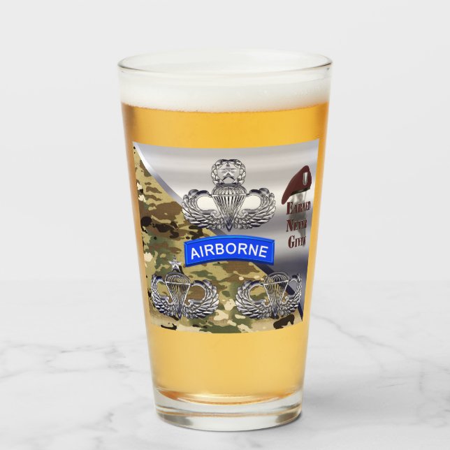 Flygburen Vinge - Intjänad aldrig Glaskopp (Framsida fylld)