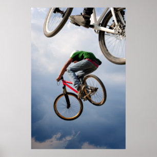 Flygburna cyklar poster