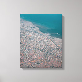 Flygfotot av staden vid havet canvastryck