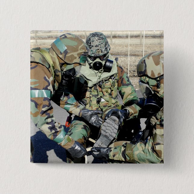 Flygmän bistår en militär från Sydkorea Knapp (Framsida)