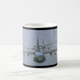 Flygplan för C-130 Hercules Transports_Military Kaffemugg