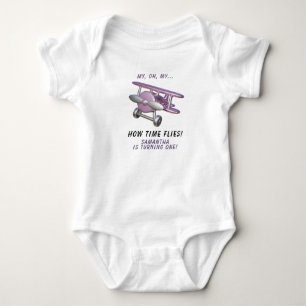 Flygplan Oj, min tid flyger Första födelsedagen T Shirt