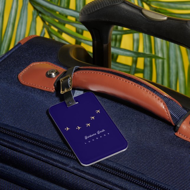 Flygplan som flyger på Snyggt Navy Blue Bagagebricka (Framsida Insitu 1)
