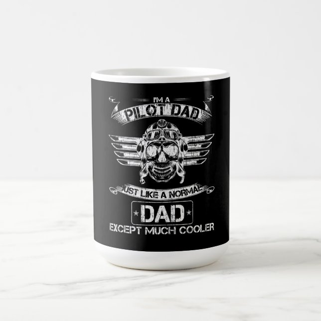 Flygplanet Pilot Pappa är bara normalt men mycket  Kaffemugg (Center)