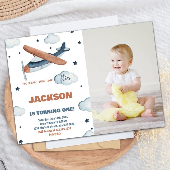 Flygplanets födelsedagsinbjudningar Grått-Orange m Inbjudningar (Airplane Birthday Invitations Gray Orange w photo)