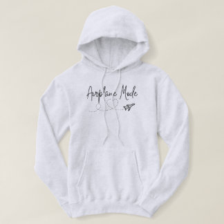 Flygplansläge med hjärta i svart hoodie